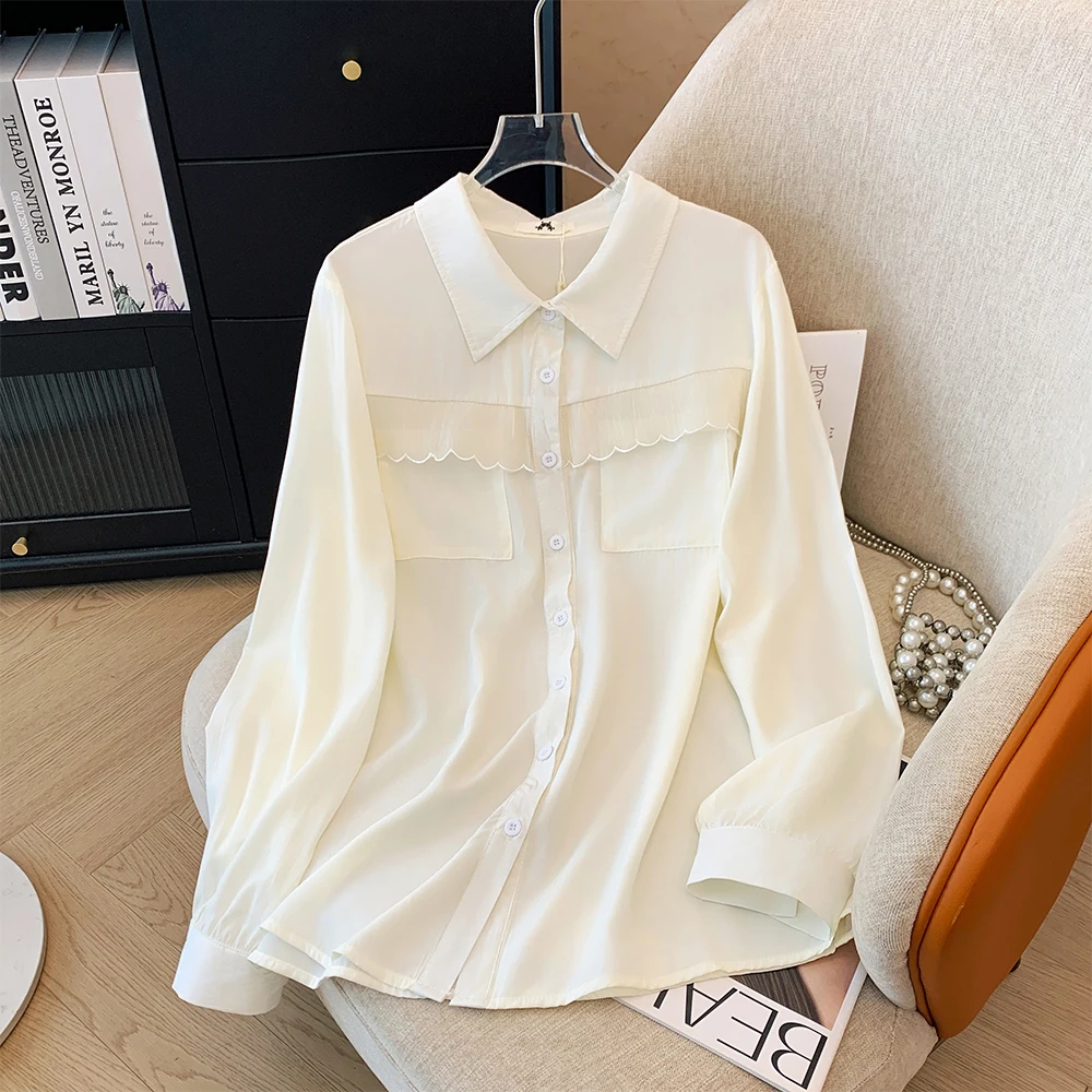 Spring and autumn plus size woman white long sleeved shirt pocket lace patchwork loose commuter long professional wear