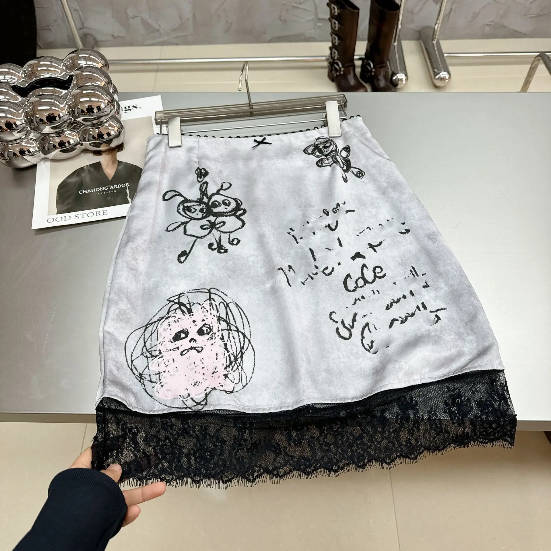 Lace patchwork letterhigh-end feeling wrap hip  acetic acid skirt half skirt for women 2024 new middle skirt