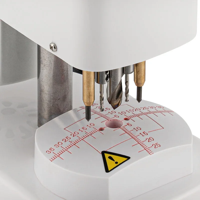 LY-918C آلة تثقيب قالب إطار النظارات آلة قولبة العدسات آلة قالب النظارات آلة ثلاثية الفتحات