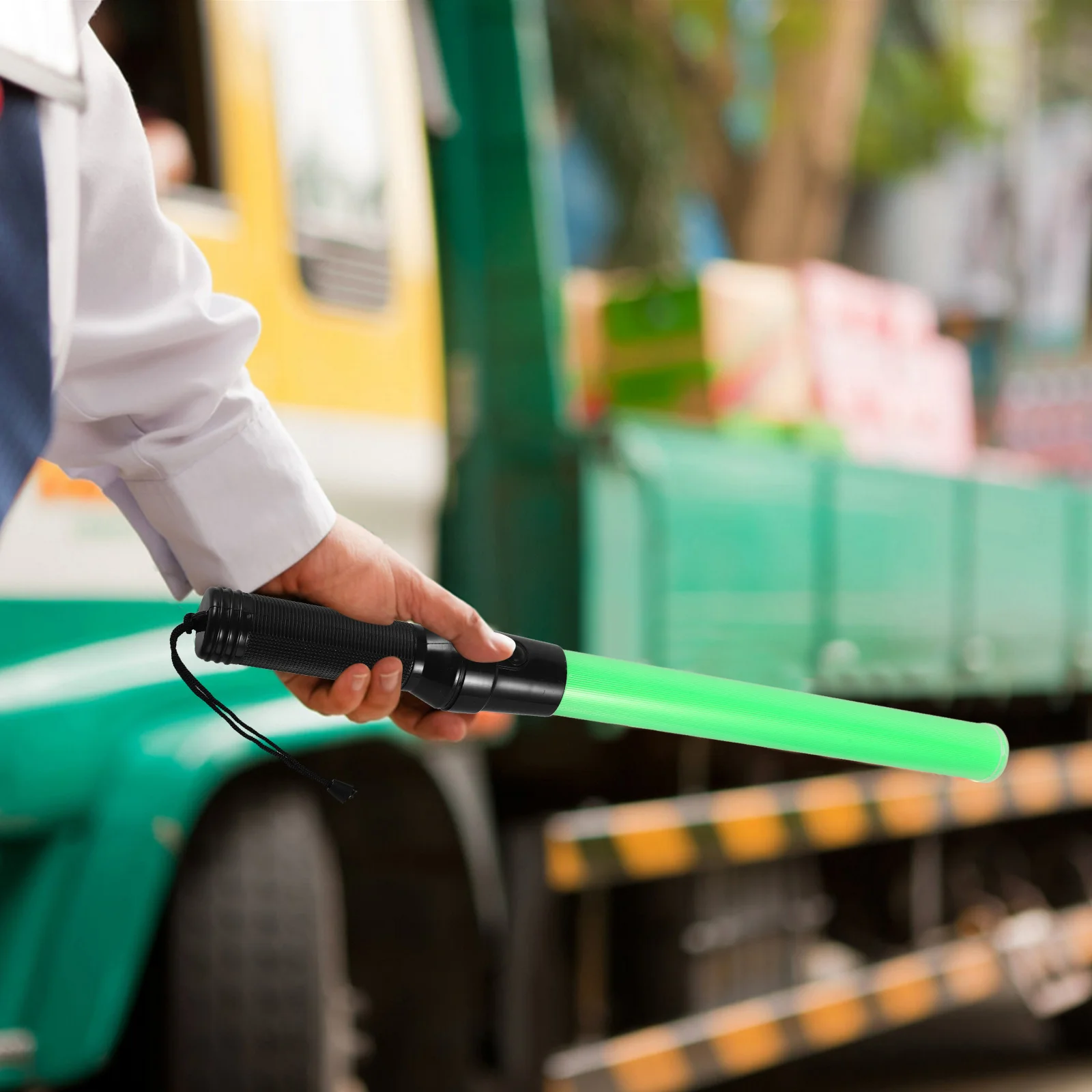 Baguette de signalisation Led fluorescente 54Cm, 2 pièces, lumière de sécurité routière, visibilité nocturne, bâton lumineux résistant aux chocs, décoratif pour Concert