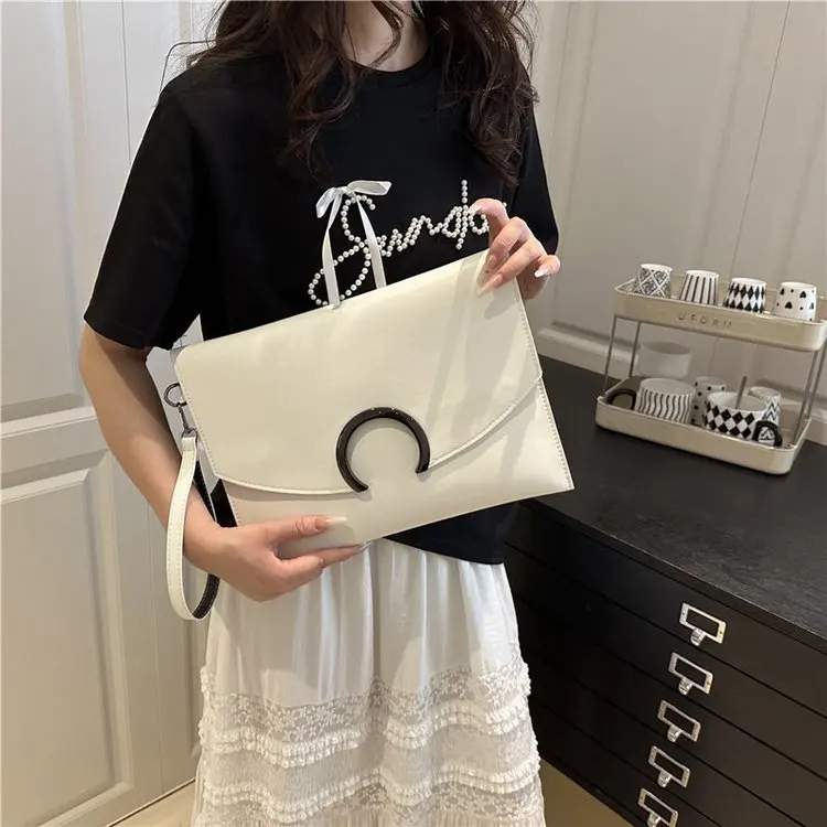 

2026 Spring Summer Women's Shoulder Bag Niche Light Luxury Minimalist Versatile Bucket Crossbody Handbag