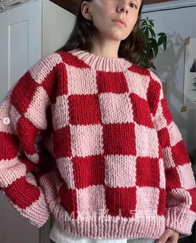 Red checkered sweater for women, round neck sweater, loose and casual sweater, pure wool jacket, new autumn and winter, 2024