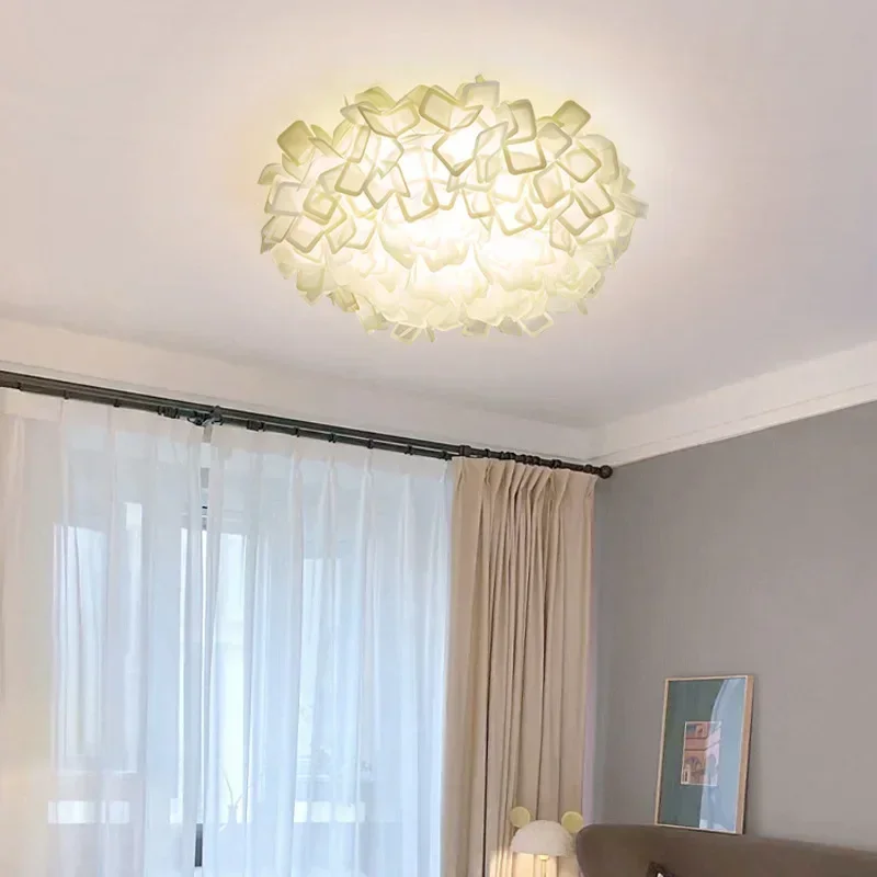 

SANDYHA Modern Nordic Flower Pendant Light LED Chandelier White Petal Design for Living Room Dining Room Bedroom Stylish Home