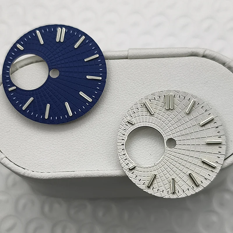 Customized 28.5mm Hollow Checkered surface Green Luminous Watch Dial For NH38 Movement Watch Replace Dial Part