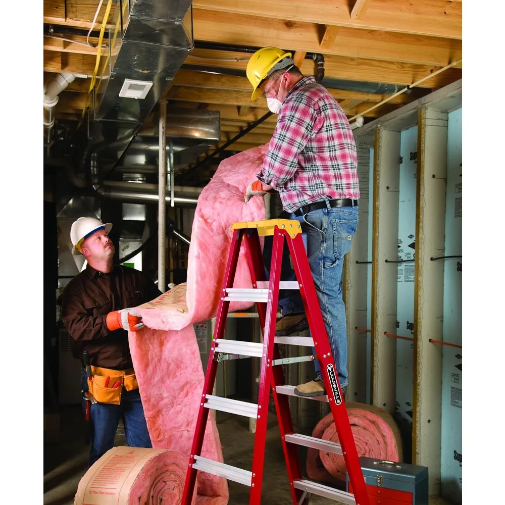 Escalera de fibra de vidrio Louisville, 4 pies, capacidad de 300 libras, tipo IA, modelo L-3016-04