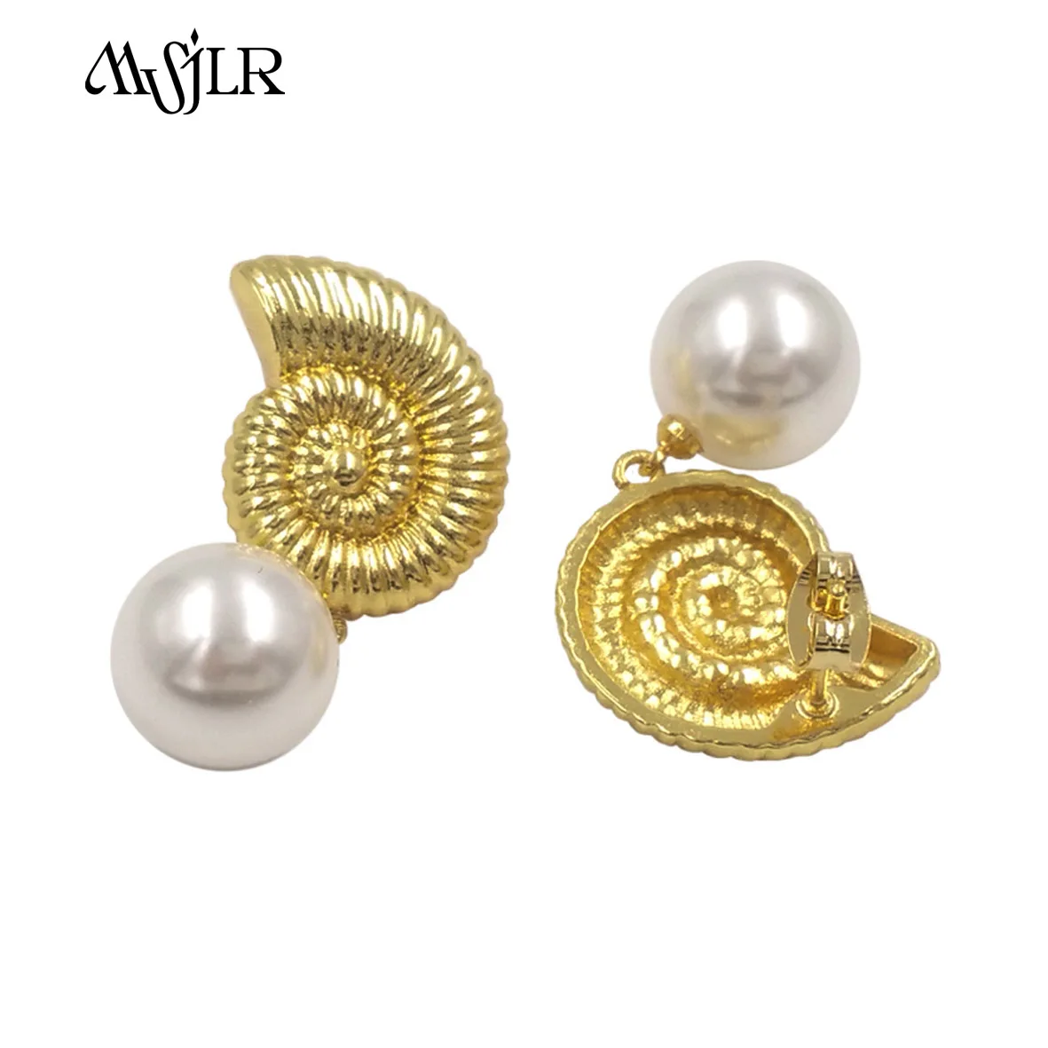 

WT-MVE141 Versatile Beautiful Retro Snail Shape Earring With 18K Real Gold Plated For Women Daily Decoration