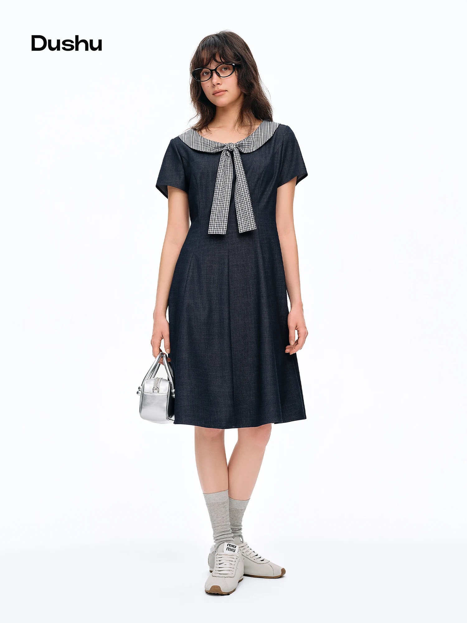 

DUSHU 2026 Summer Women's Plaid Peter Pan Collar Dress with Bow Accent - Playful Elegant Midi for Daily Outings Special Events