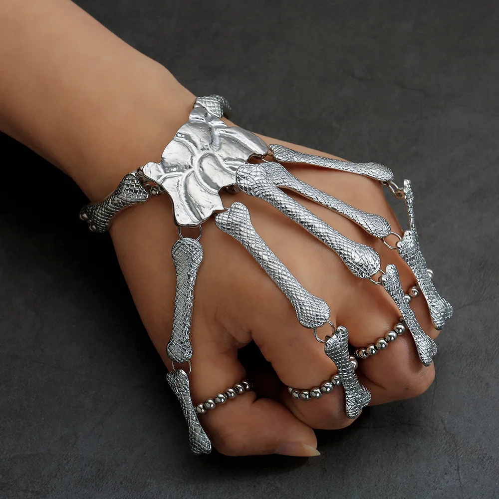

New punk skeleton five-finger ring bracelet with exaggerated metal bones, Halloween and Ghost Festival accessories