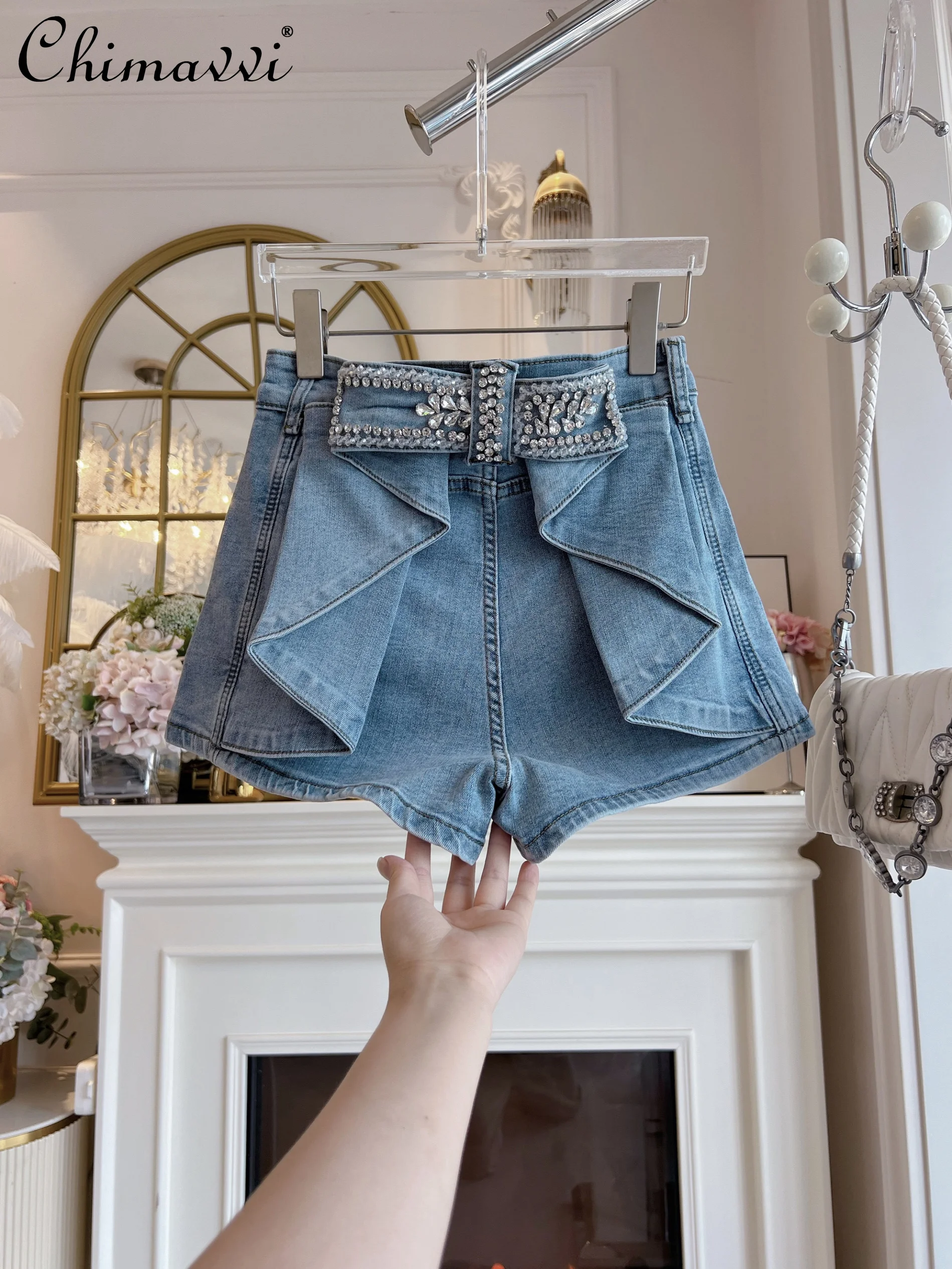 

2025 Summer New Spice Girl Denim Shorts Fashion High Waist Slim-fit Bow Heavy Industry Diamond Temperament Hot Pants Women