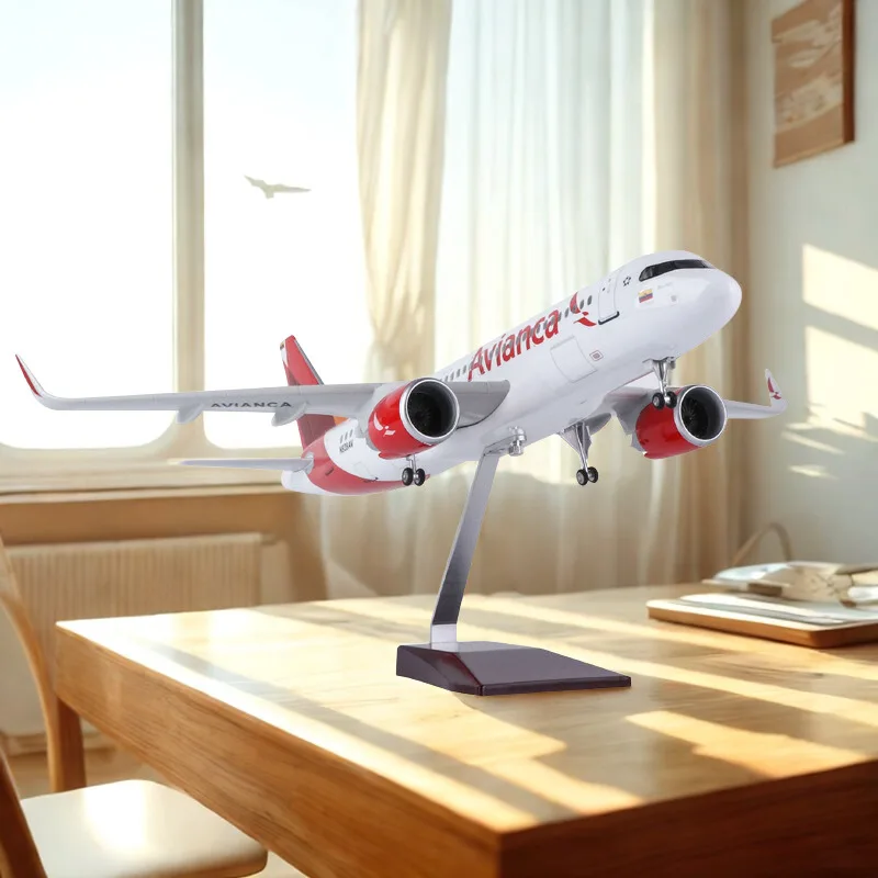 Airbus A320 Colombia Avianca Airlines 47CM 1:80 Scale Model Aircraft LED Light Die-casting Machine Collected Home Decor Gifts