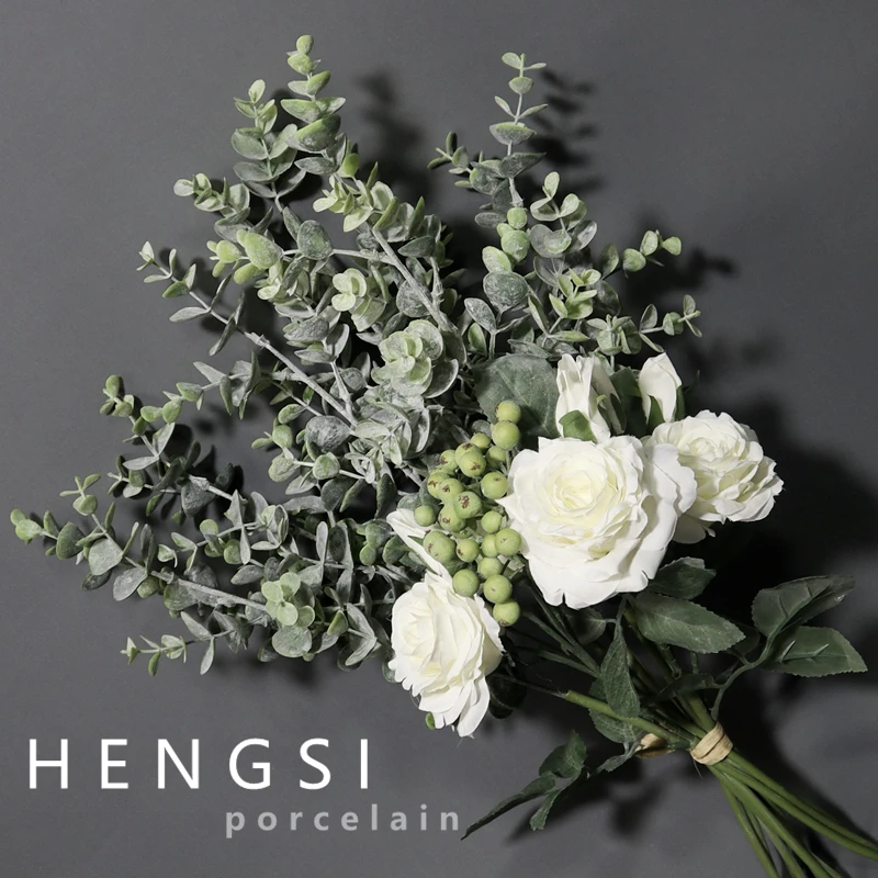 

Simulation flower arrangement Nordic dining table home decoration, fake flower floral set, hand holding bouquet light luxury