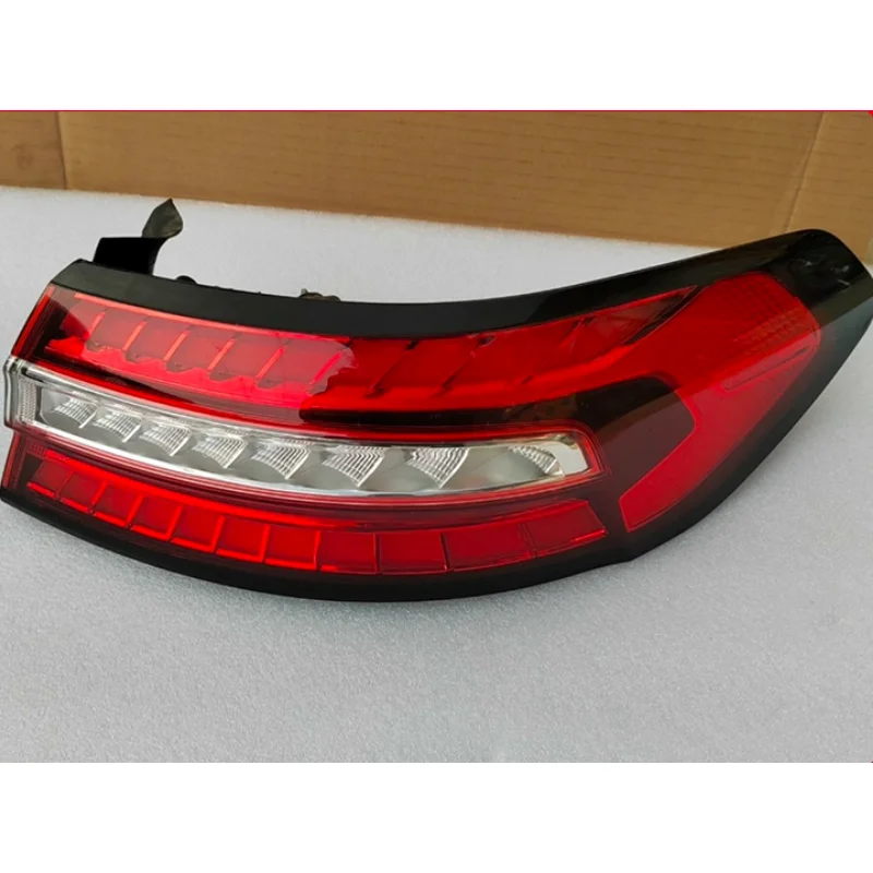 

Car LED taillight Assembly for Ford Taurus 2019-2021 Rear lamp outer tail light Turn Signal auto accessories