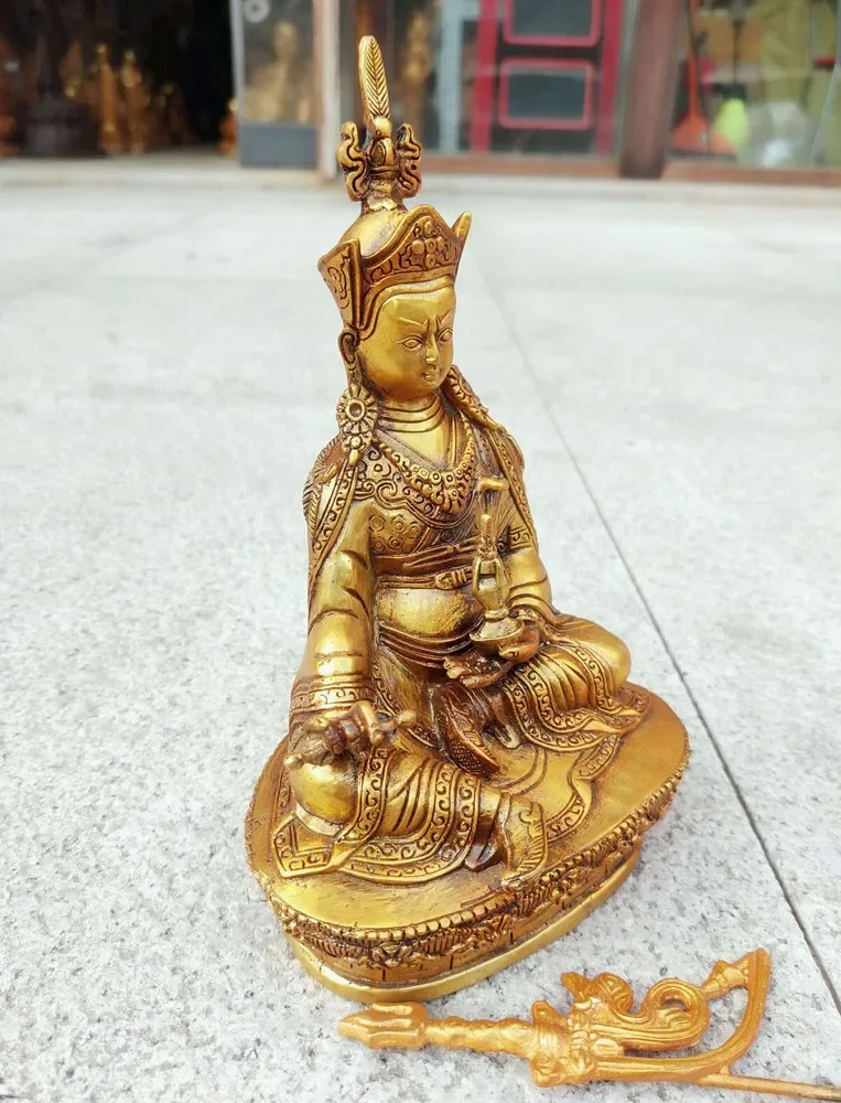 8.2 "البوذية التبتية القديمة البرونزية المذهبة جورو بادماسامبهافا رينبوتشي تماثيل بوذا