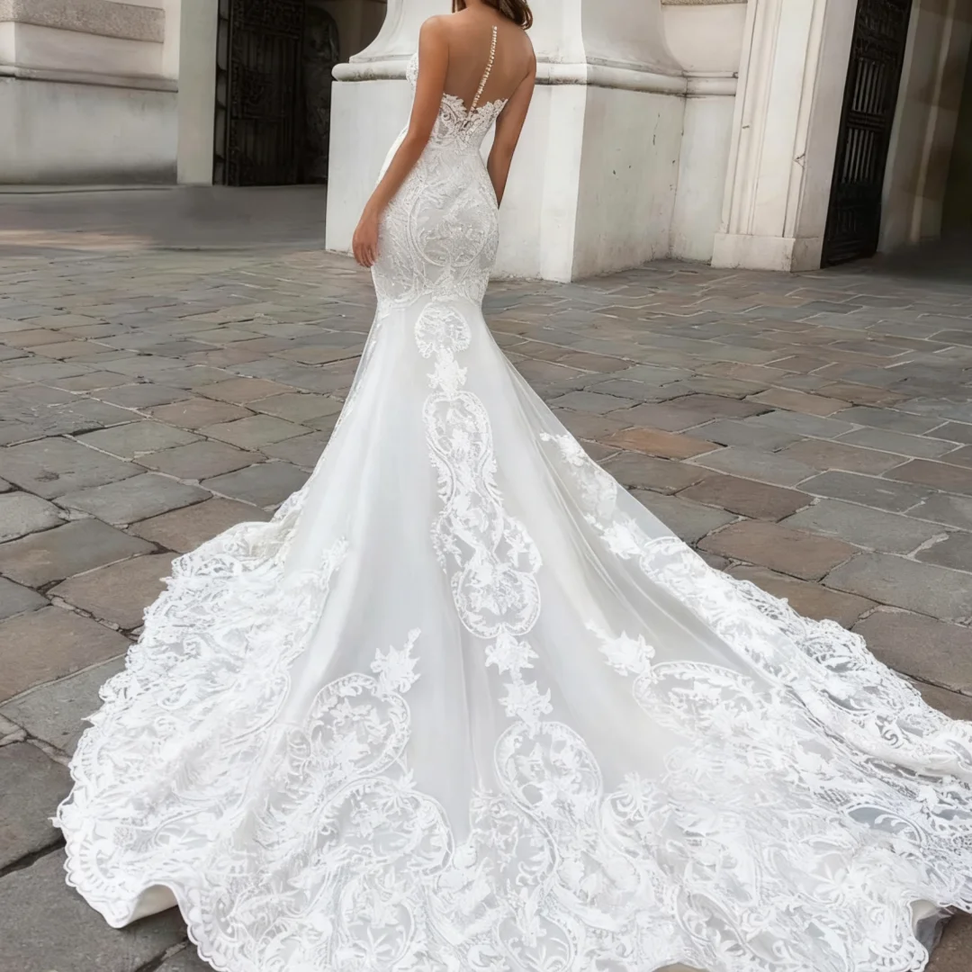 Customized Exquisite Sweetheart Illusion Lace Mermaid Wedding Dresses Luxury Appliques Button Court Train Trumpet Bridal Gown