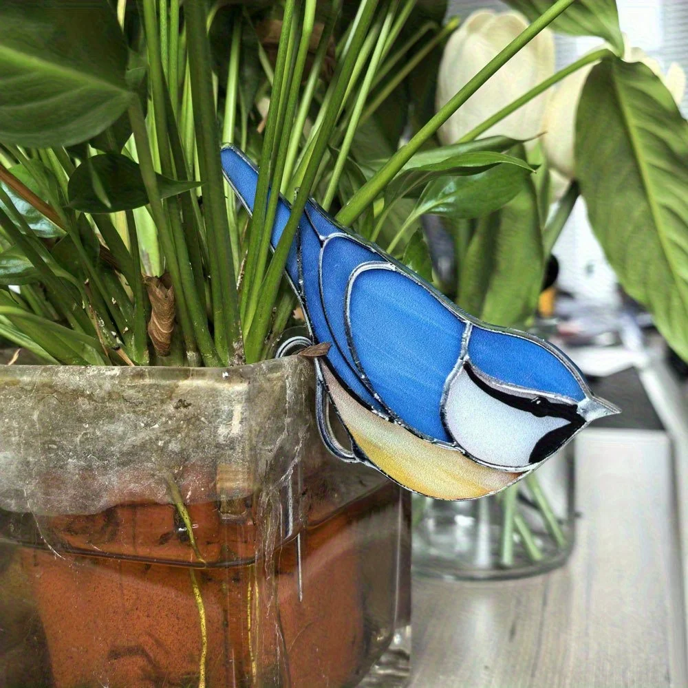 

Colorful Hummingbird Flower Pot Decoration | Vibrant Blue and Yellow Bird Design, Four Seasons Suitable Horticultural Decoration