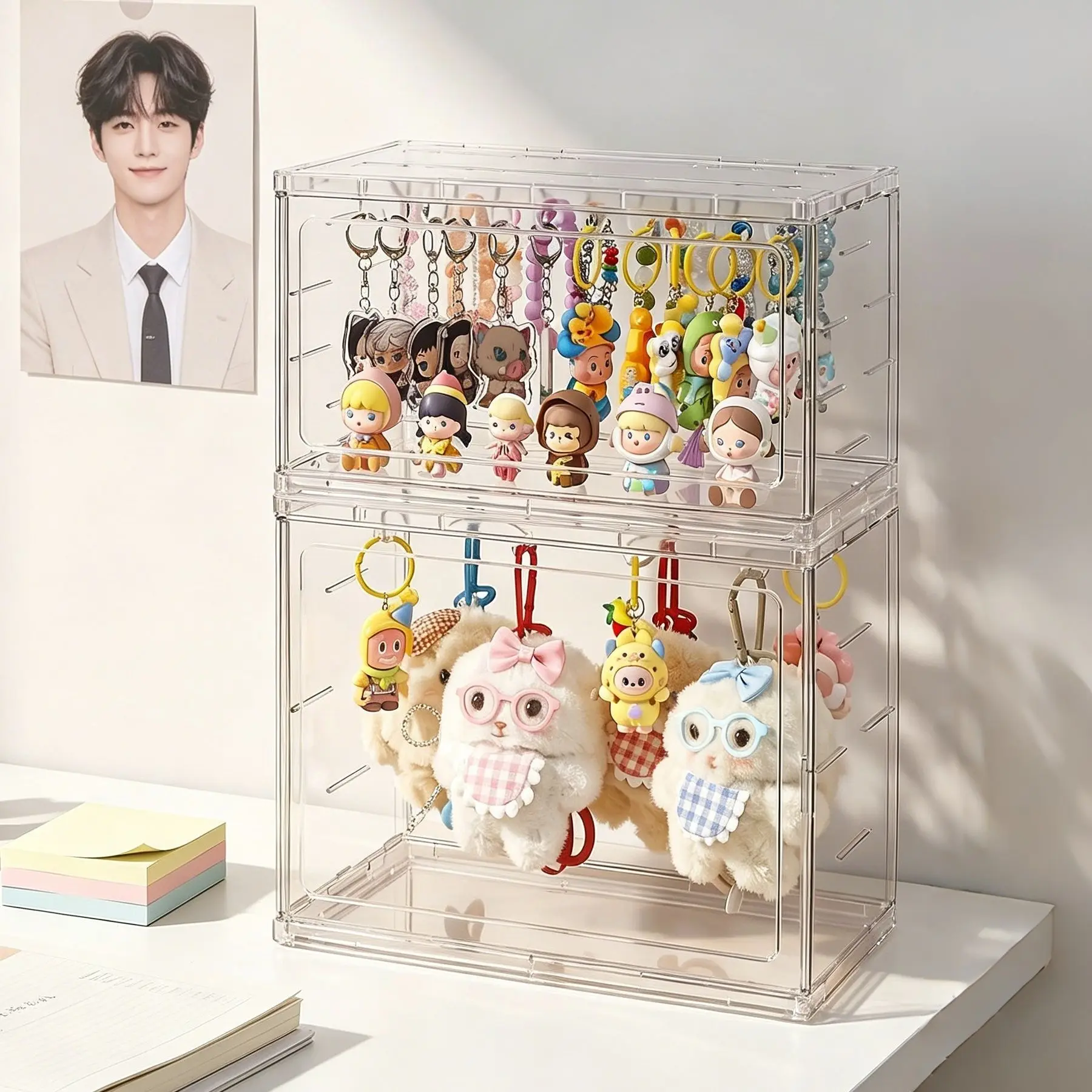 Acrylic Keychain Storage Box Transparent Dustproof Display Case for Celebrity Pendants Dolls Bracelets Jewelry Organizer