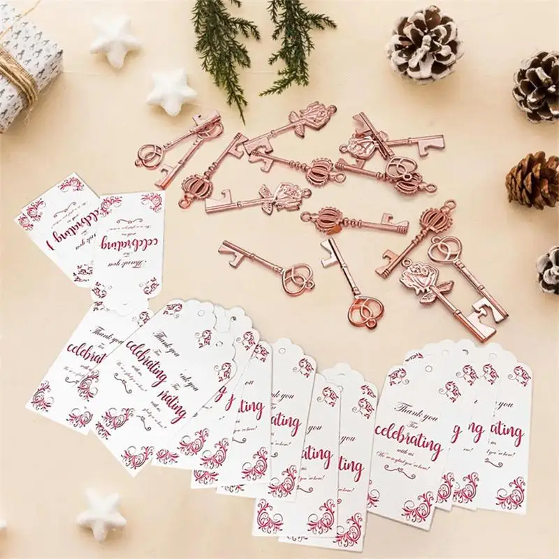 กุญแจเปิดขวดสําหรับผู้เข้าพัก Rose Gold Baby Shower โปรดปรานสําหรับผู้เข้าพัก Key ที่เปิดขวดพร้อม Escort Tag การ์ดและพวงกุญแจสําหรับ