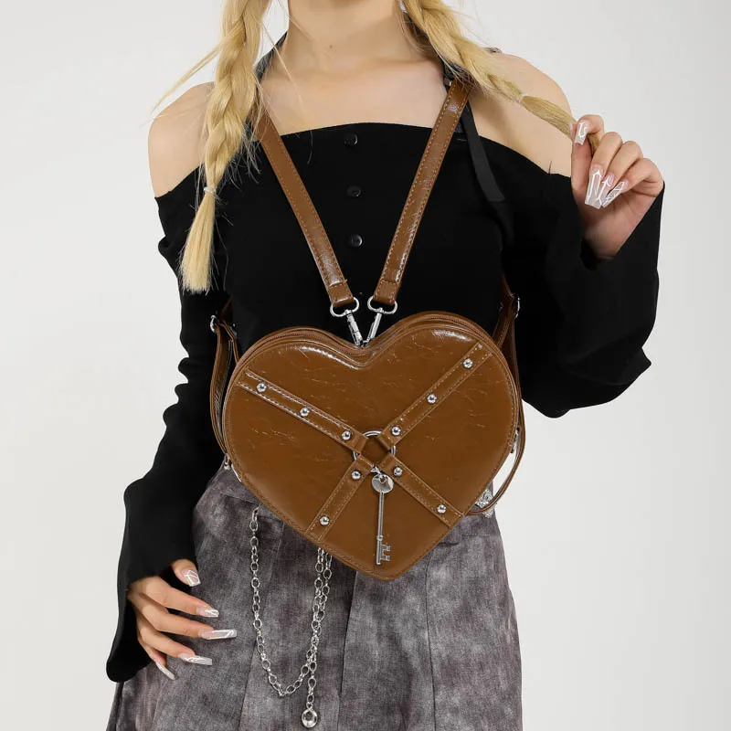 Vintage Rivet Shoulder Bag Heart Shaped Purse Handbag Red PU Leather Gothic Tote Bag Fashion Women Crossbody Bag