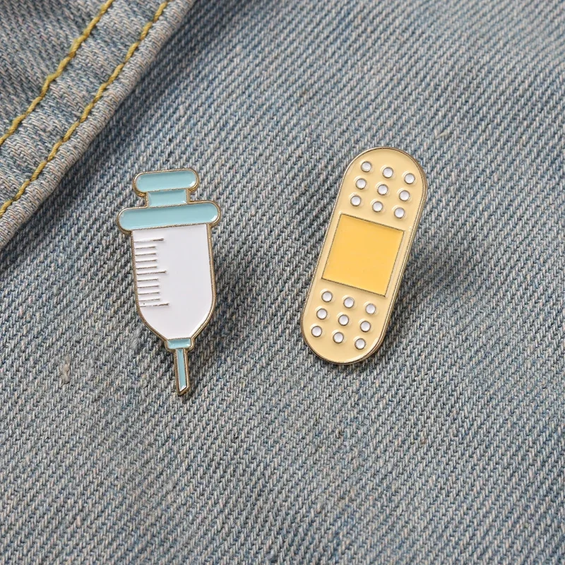 Medical Enamel Pins Syringe Bandage Brooches for Nurse Doctor Cartoon Bag Clothes Metal Badges Lapel Pin Jewelry Gift Wholesale