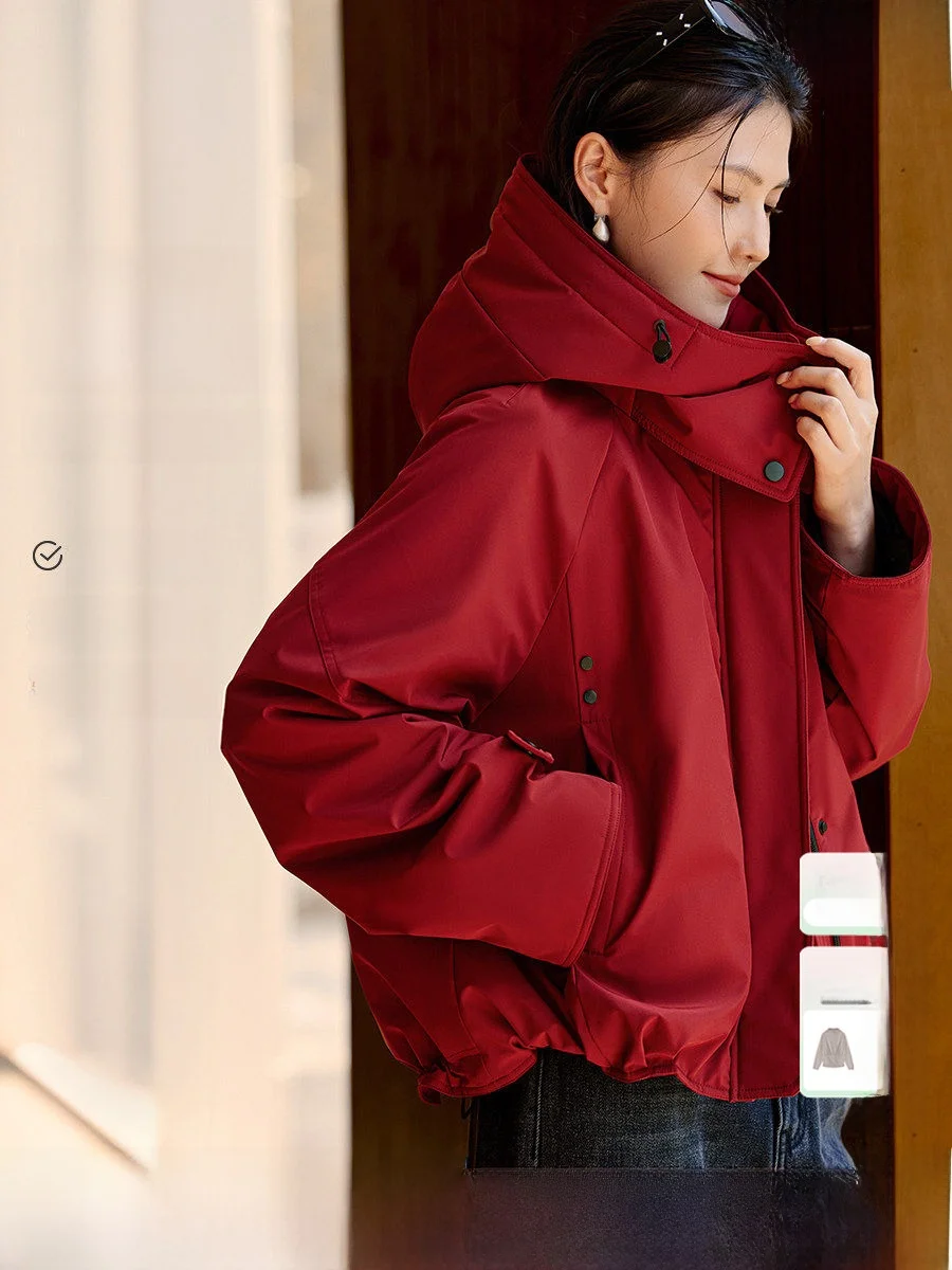 

Куртка XWI Red Hooded Cotton Jaet женская, для активного отдыха, повседневная, укороченная, размер S, зимняя, утепленная, с наполнителем из полиэфирного волокна