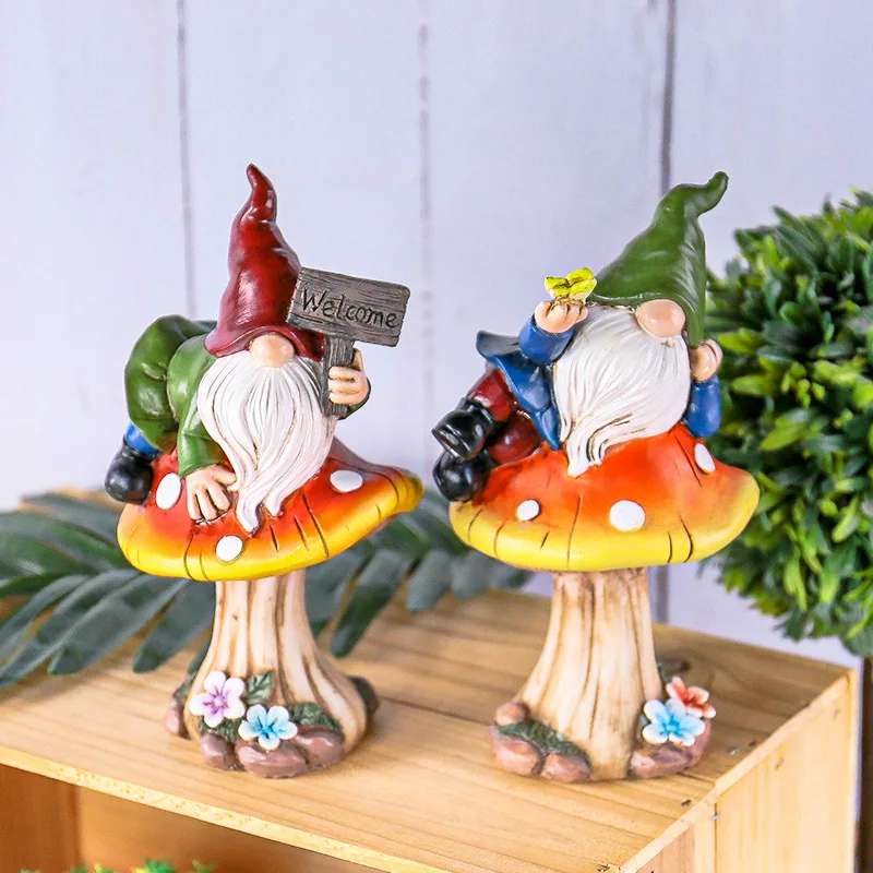 Outdoor Garden Elf Mushroom Welcome Ornaments Resin Gnome Bonsai Garden Decoration Figures Garden Statues