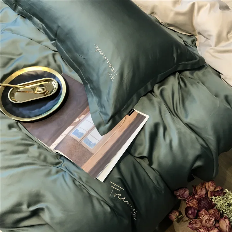 Solid color 80 Lenzing Tencel four-piece set, simple embroidered quilt cover, silky smooth and cool, sleeping naked on the bed