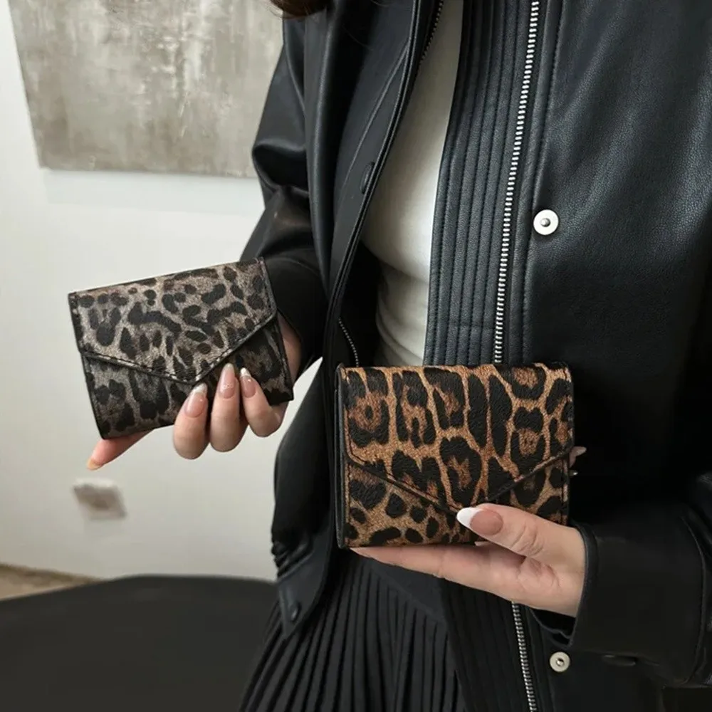Change Bag Elegant Leopard Short Wallet Korean Style Card Holder Envelope Clutch Bag Handbag PU Leather Coin Purse Gift