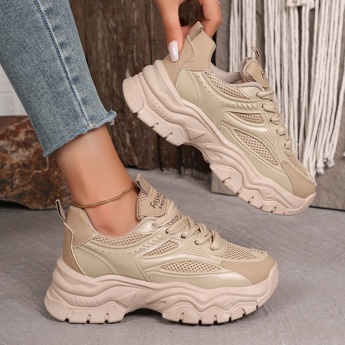 Wanita Sneakers Platform Fashion baru sepatu olahraga wanita musim panas kasual Sneakers Chunky wanita bernapas Mesh sepatu Platform