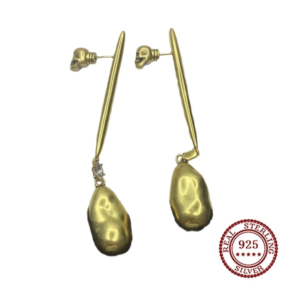 

2025 New Trendy Classic Baroque Long Earring for Women with Bare Body Geometry Heavy Industry Skull Head Earring