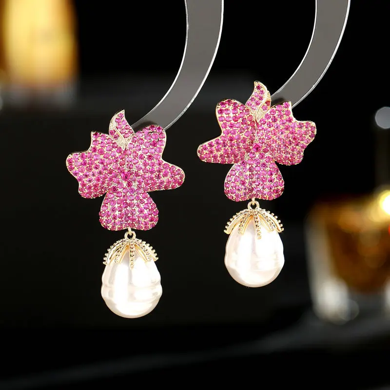 

European And American Fashion New Earrings With A Sense Of Luxury, Heavy Craftsmanship, And Exaggerated Zirconia Earrings, Flowe