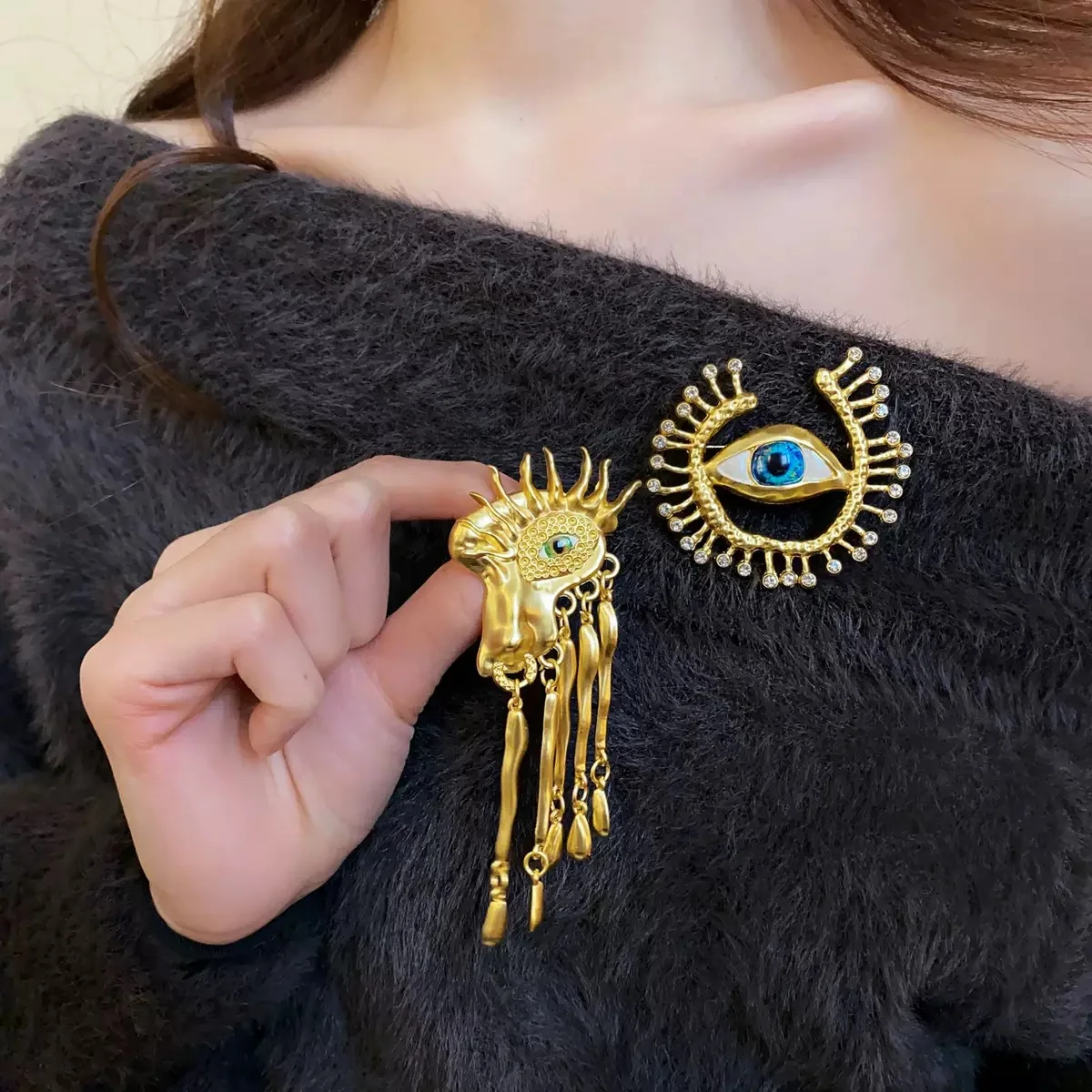 Big Eye Pins Vintage Decoration Crafts Luxury Eye Of Evil Pins Devil Teary Eyes Goat Head Tassels Badges Home Decor