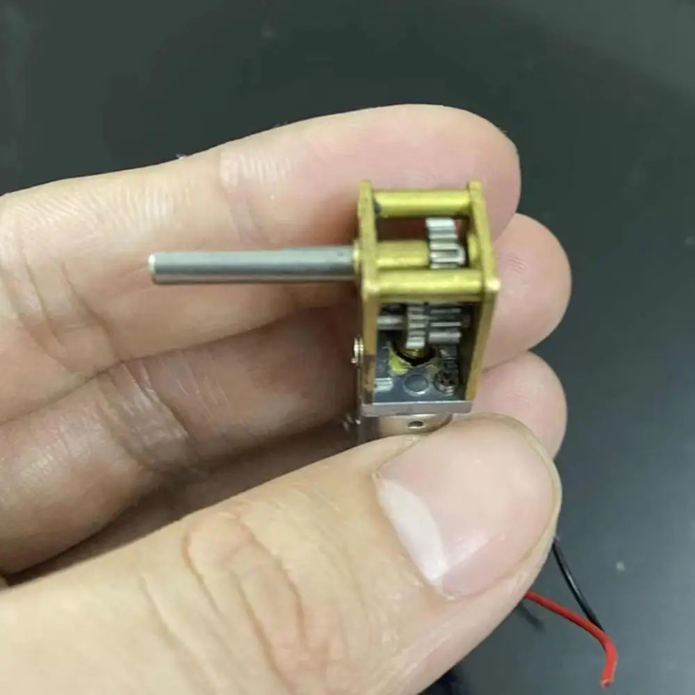 Gear Transmission Mini Gear Motor Wear Resistant High Temperature Resistant Micro Worm Gear Reducer Right Angle Motor