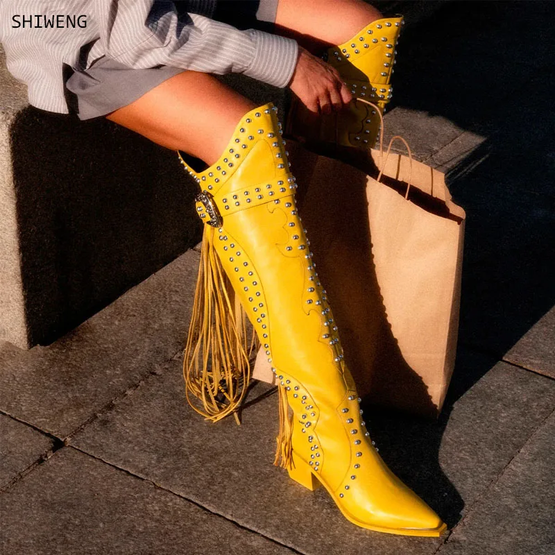 

Женские сапоги-ботфорты 2026 года с кристаллами и бахромой, весна-осень, на молнии, кожаные, с острым носком, на танкетке, для торжественных случаев