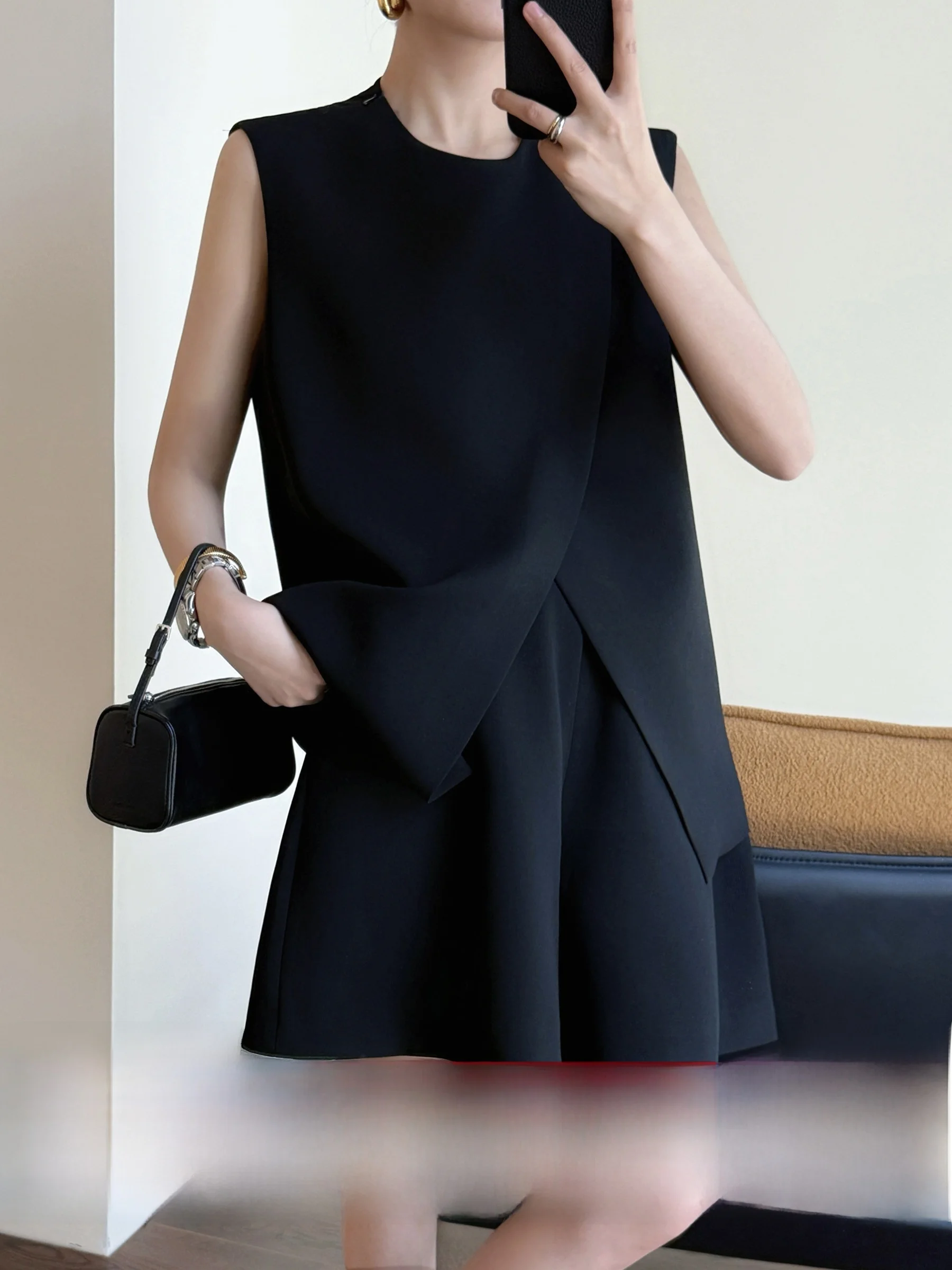 

WANGER Minimalist High Waist A-Line Shorts Set Women's Clean Fit Split Top Bottoms Fashionable Spring Summer Outfit