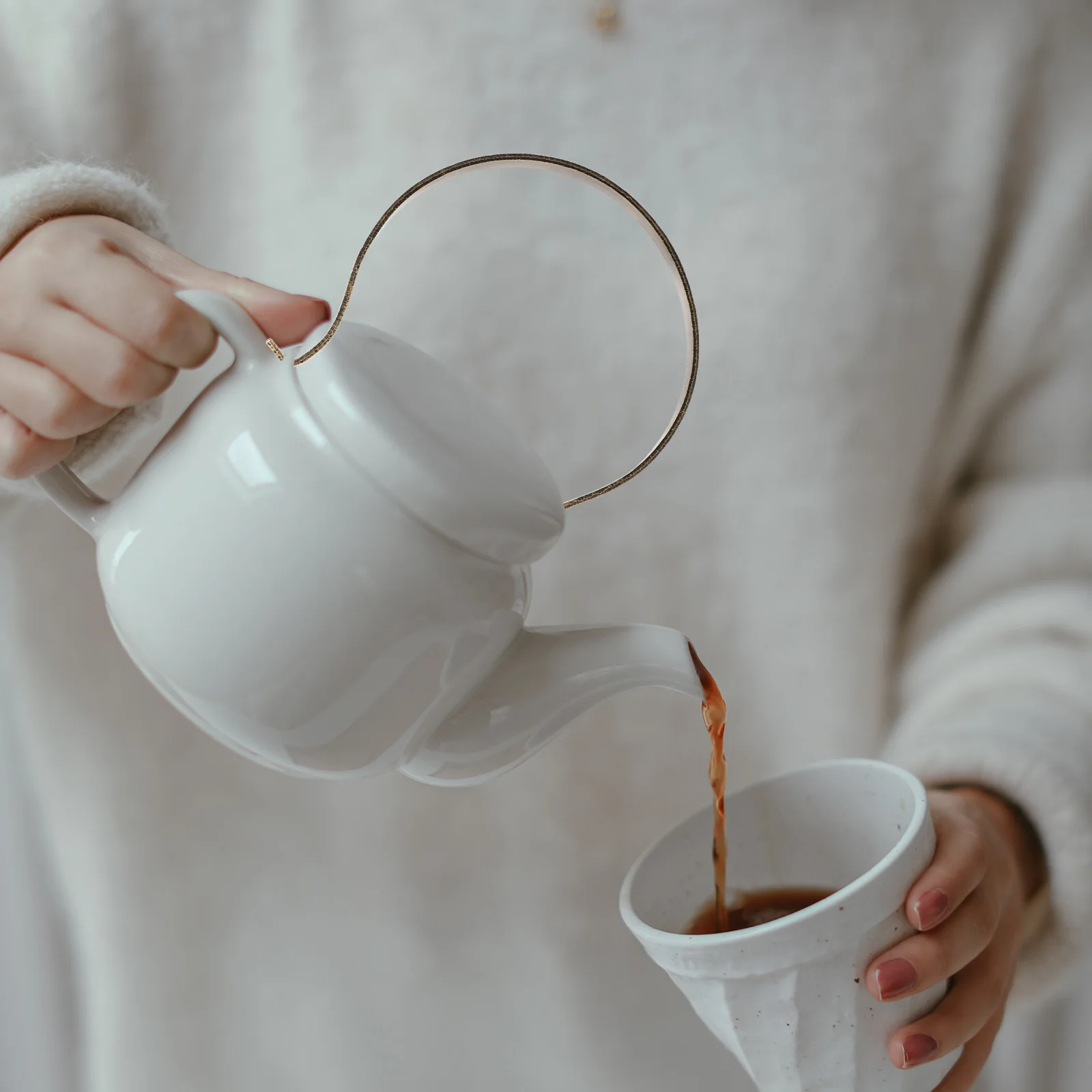 

2Pcs Teapot Handle Replacement Wear Resistant Metal Teapot Grip Lightweight Ergonomic Household Kettle Accessory