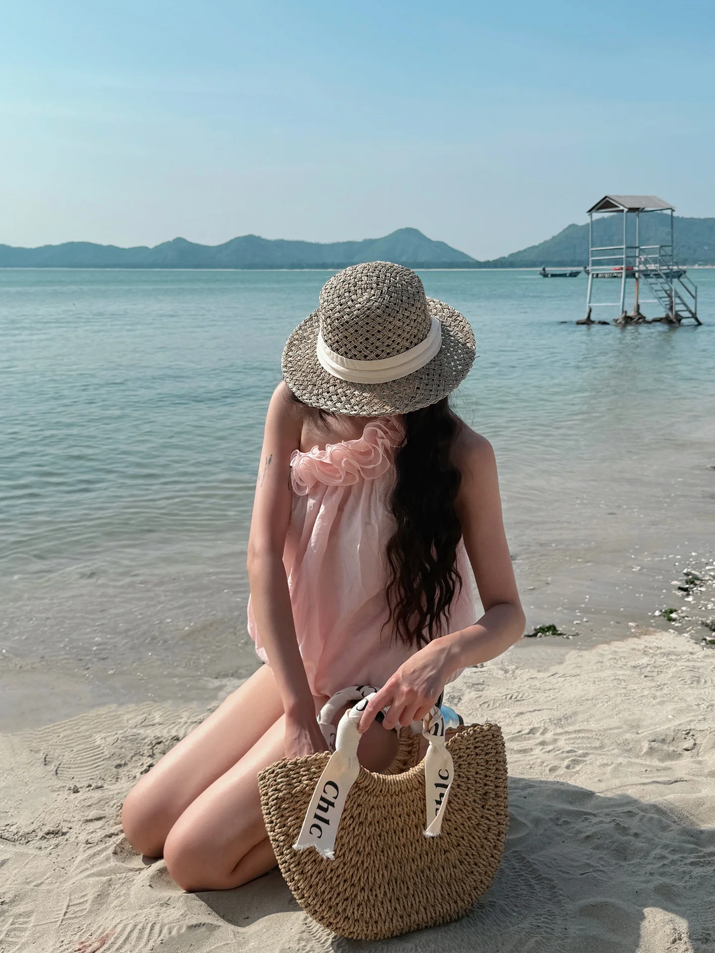 

Handwoven Natural Salt Straw Women's Summer Vintage Flat Top Straw Hat Travel Versatile Sunshade UV Protection Fashionable Hat