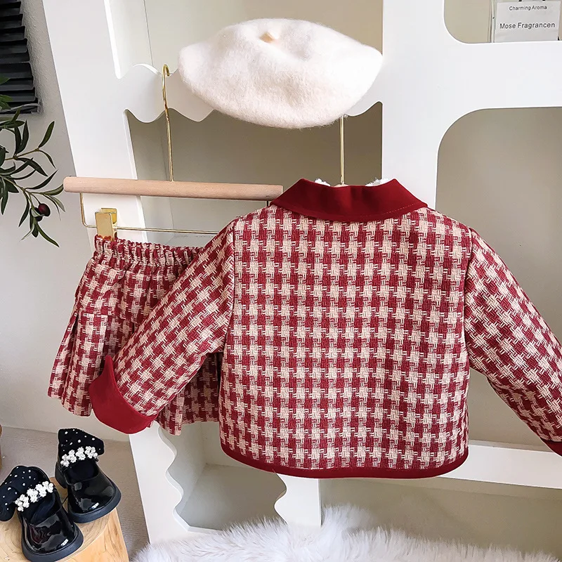 2-8 year old girl small fragrance suit winter new Korean version plus cotton bow coat +pleated skirt two-piece suit for 2-8 year