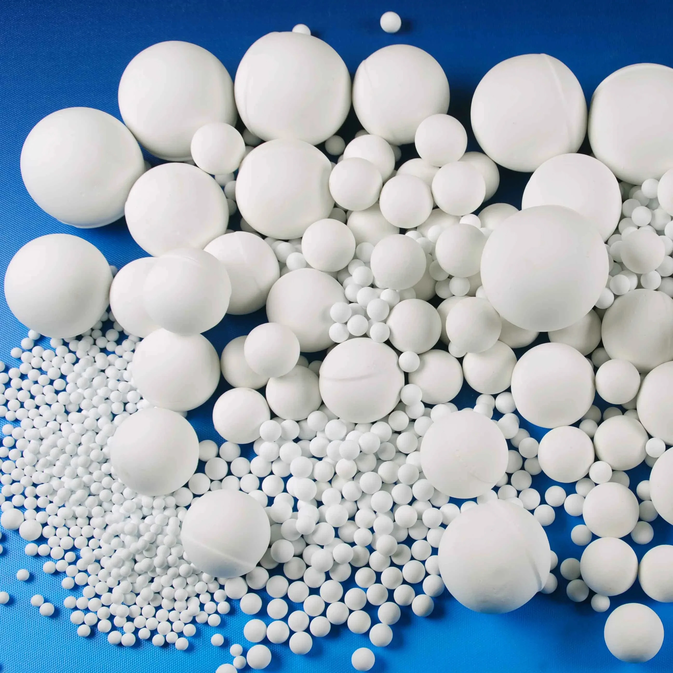 95 Wear Resistant Alumina Ceramic Ball High Density Grinding Media for Lab KP