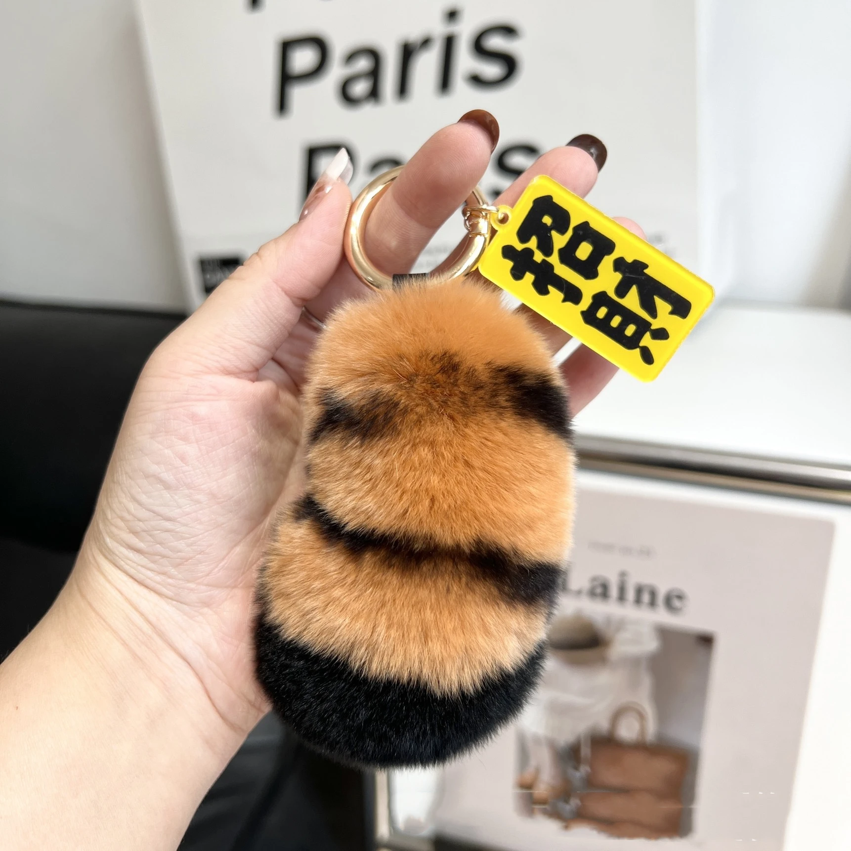 Rabbit Fur Big Cat Paw Keychain Animal Tiger Tail Bag Charms Ornmant Fluffy Soft with Key Ring Couple Keychain Birthday Gift