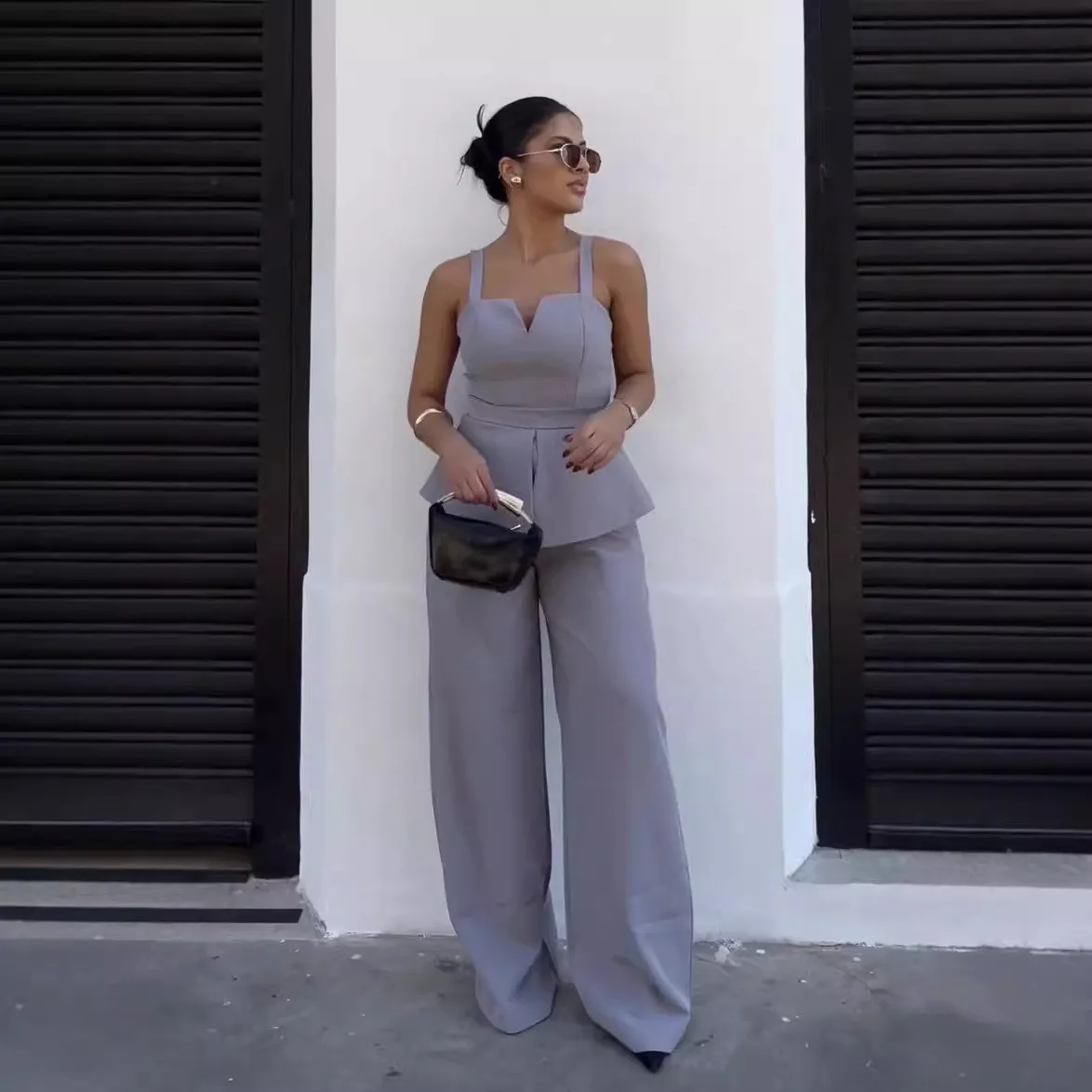 

Customized New Arrival Fashion Two Piece Set Women Spaghetti Straps Top Flare Pants Elegant Mother Party Wear Dress 2025