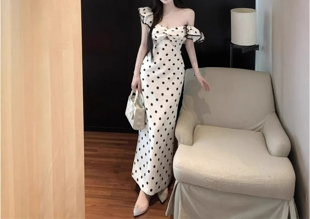 

Polka Dot Suspender Dress Women's High-end Temperament Waist Thin Hollow Tube Top Dress