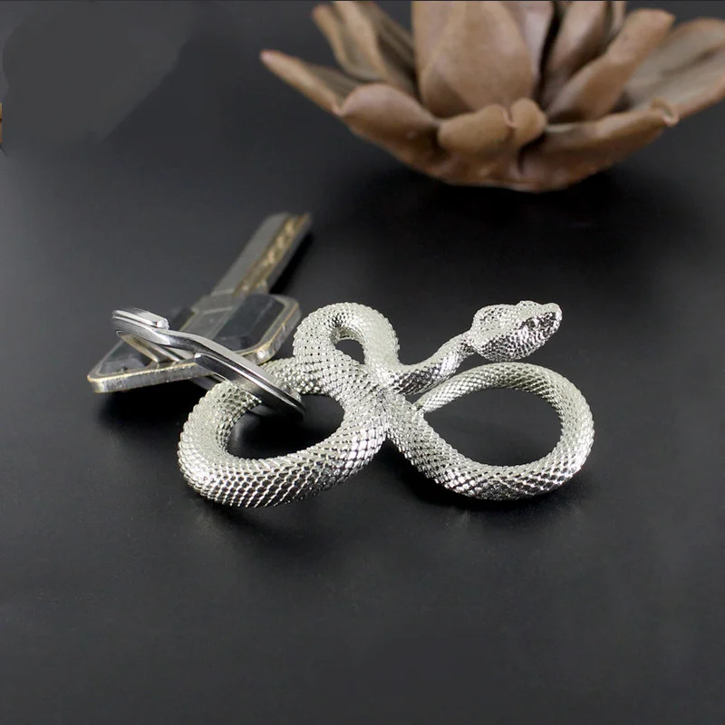 Pure Copper Pit Viper Coiled Snake Keychain Chinese Zodiac Snake Pendant Serpent Key Ring Men Accessory Bag Charm Gift Decor