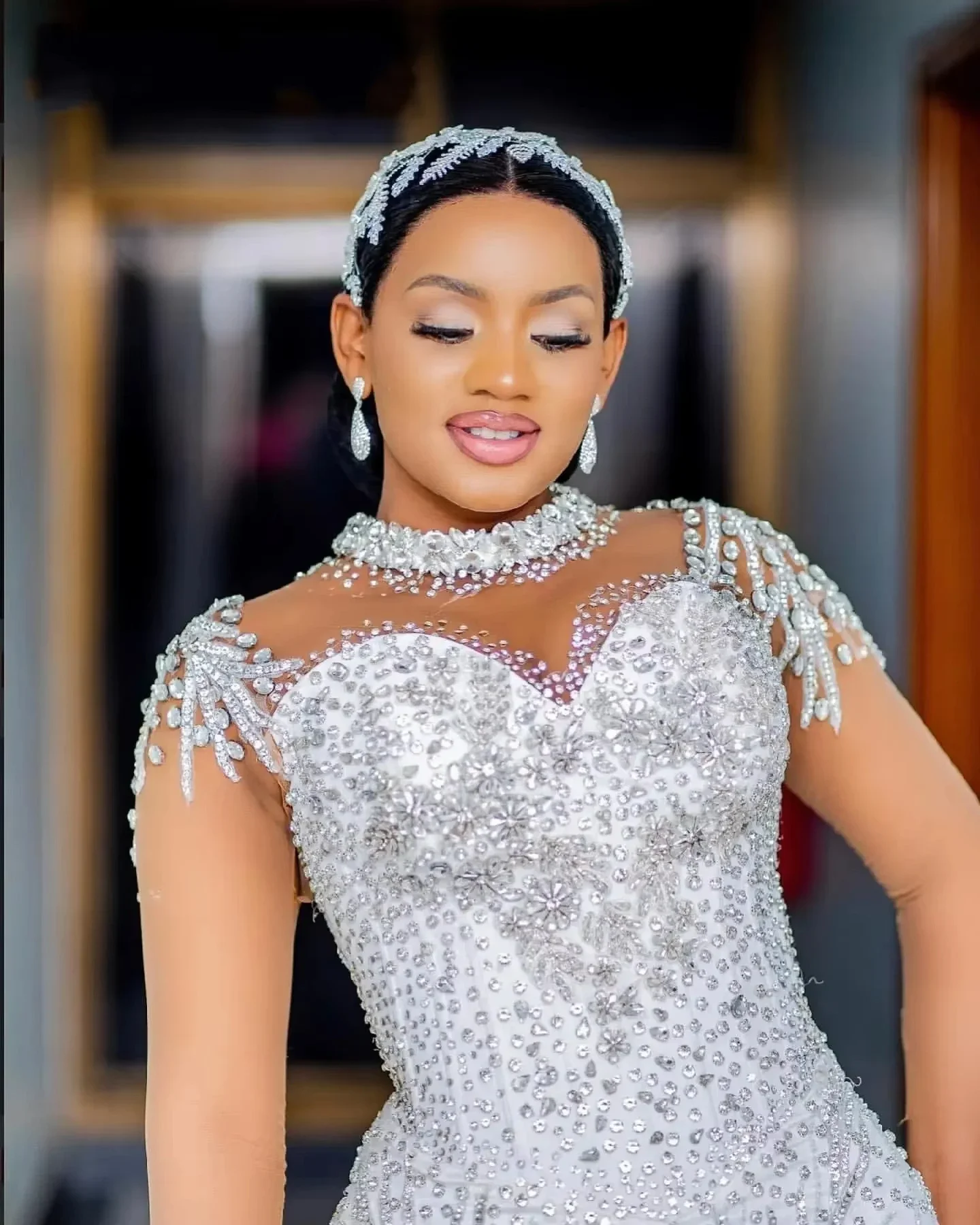 Flavinke Maßgeschneiderte Meerjungfrau, schwere Handarbeit, Kristallperlen, Trompete, Brautkleider für die Braut, lange Ärmel, arabisches Aso Ebi-Brautkleid