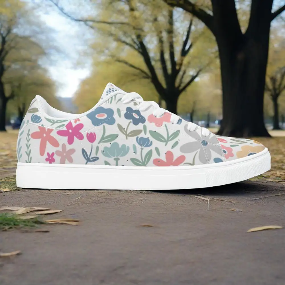 

Graffiti floral print stylish casual sneakers White sneakers are fashionable and versatile