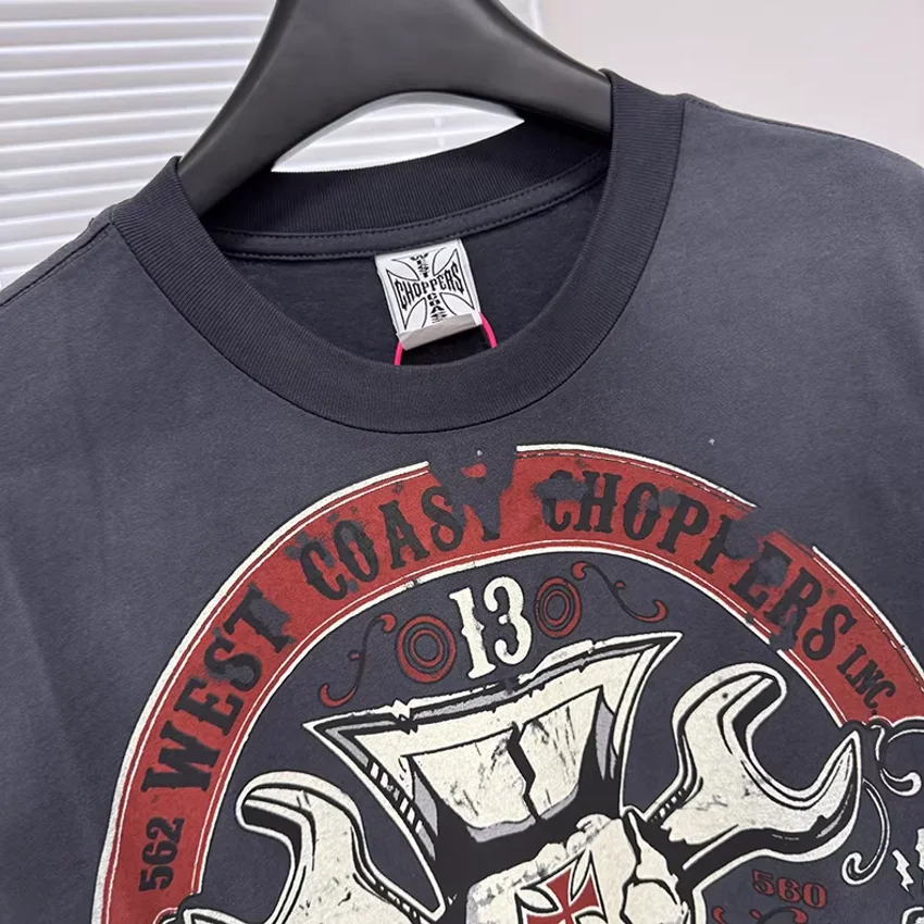 Camiseta holgada unisex de estilo japonés vintage con estampado de esqueleto de West Coast Choppers, camiseta informal de manga corta para hombre y mujer