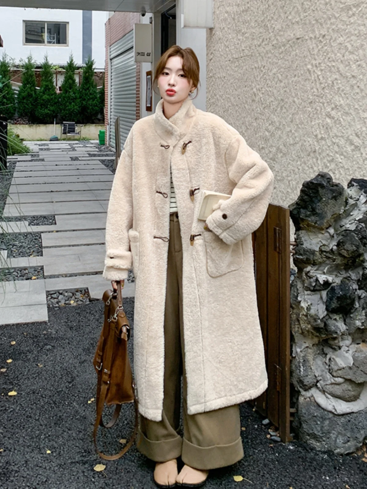 White Lamb Fur Collar Thickened Warm Coat Women's Mid-Length Korean Style Commute Straight Tube Long Sleeve Button down Jacket