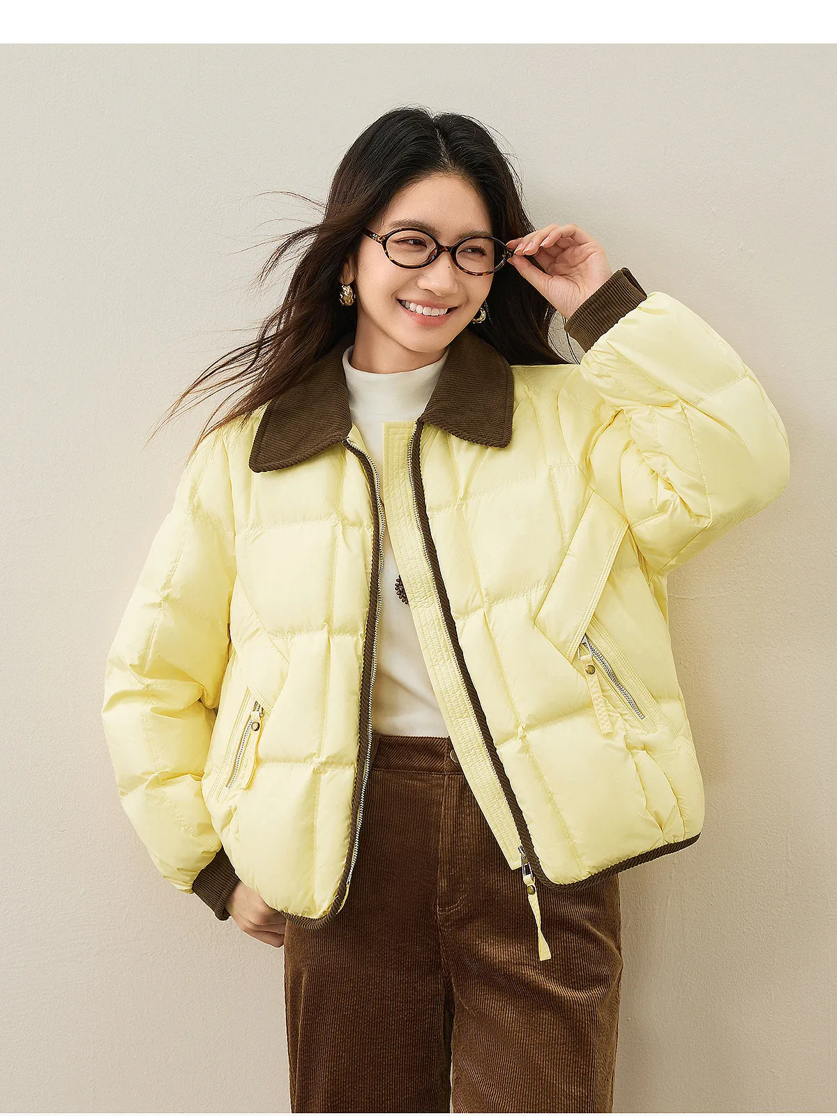 SENTUBILA 90% White Duck Down Jacket Women's 2026 Color Contrast Lapel Zip Pocket Coat Winter Loose Warm Outerwear W64YC7611