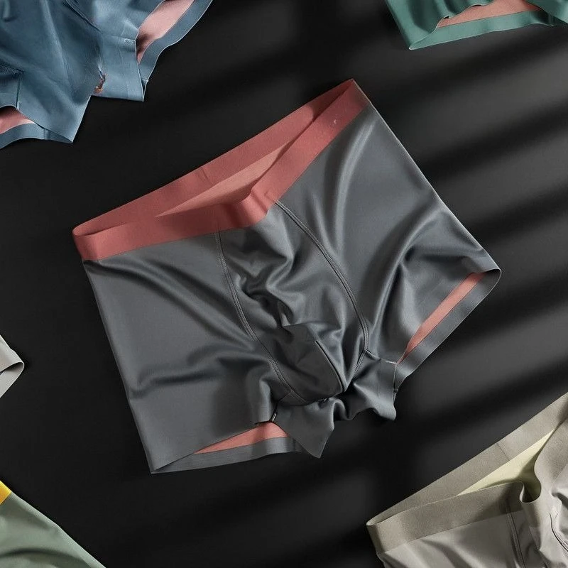 Men's Underwear Is Skin-friendly, Silky, Breathable, Quick-drying and Comfortable. Men's Boxers Has No Traces. One-piece Panties