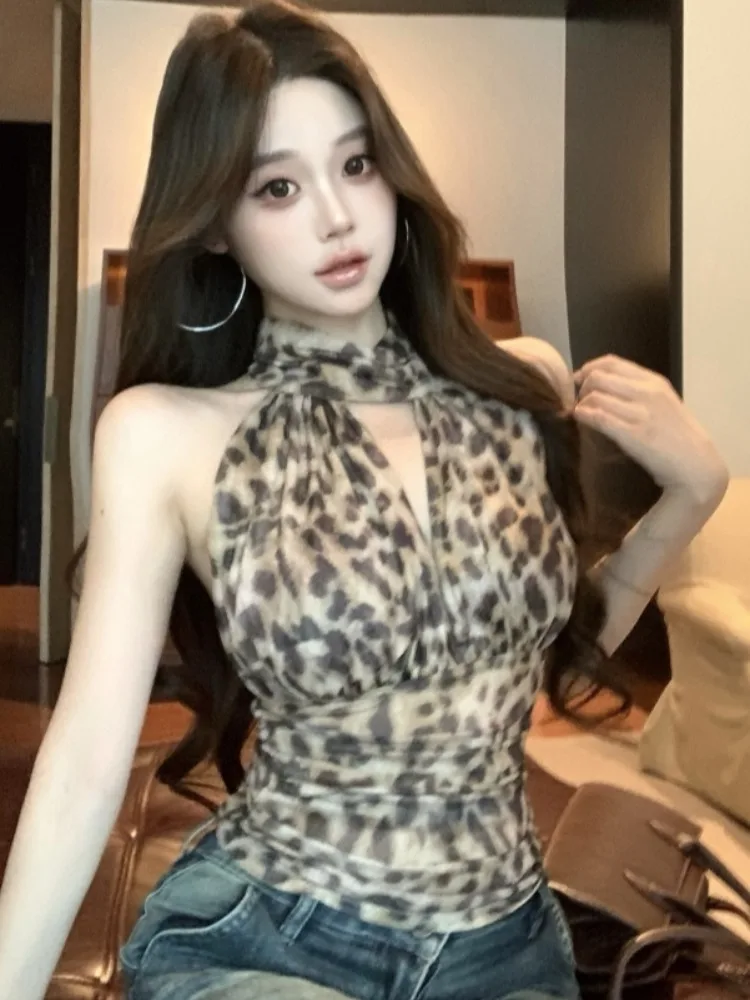 

Retro Leopard Print Halter Vest Women's Fashion Slim Fit Outerwear Korean Style Commute Short Length Thin Model Summer Season