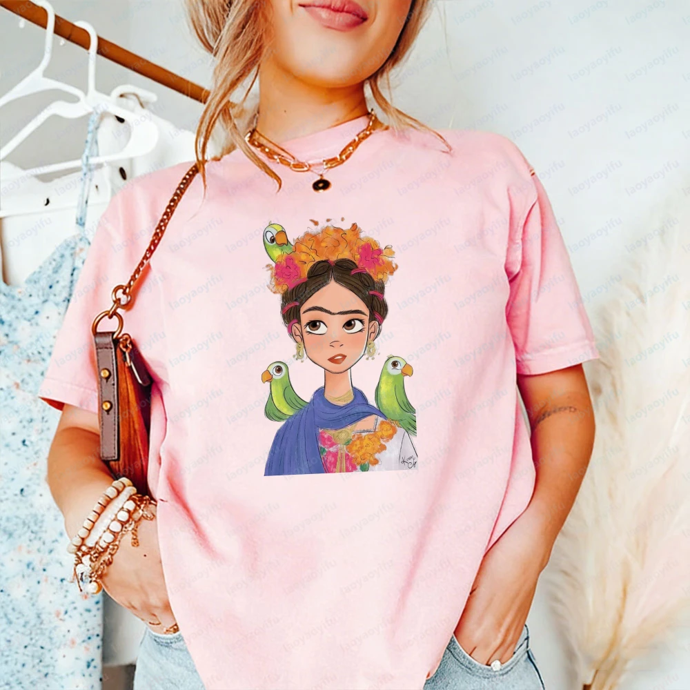 

Cartoon Style Frida Kahlo Portrait Flowers Art Printing T-Shirt Retro Mexico Cultural Shirt Trendy Cinco De Mayo Streetwear Top